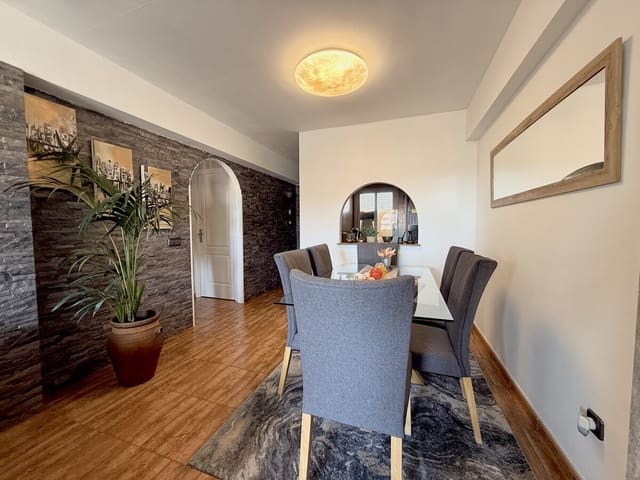 Penthouse til leje i El Toro / Port Adriano, Calvià - € 1.800 (Ref: 9161979)