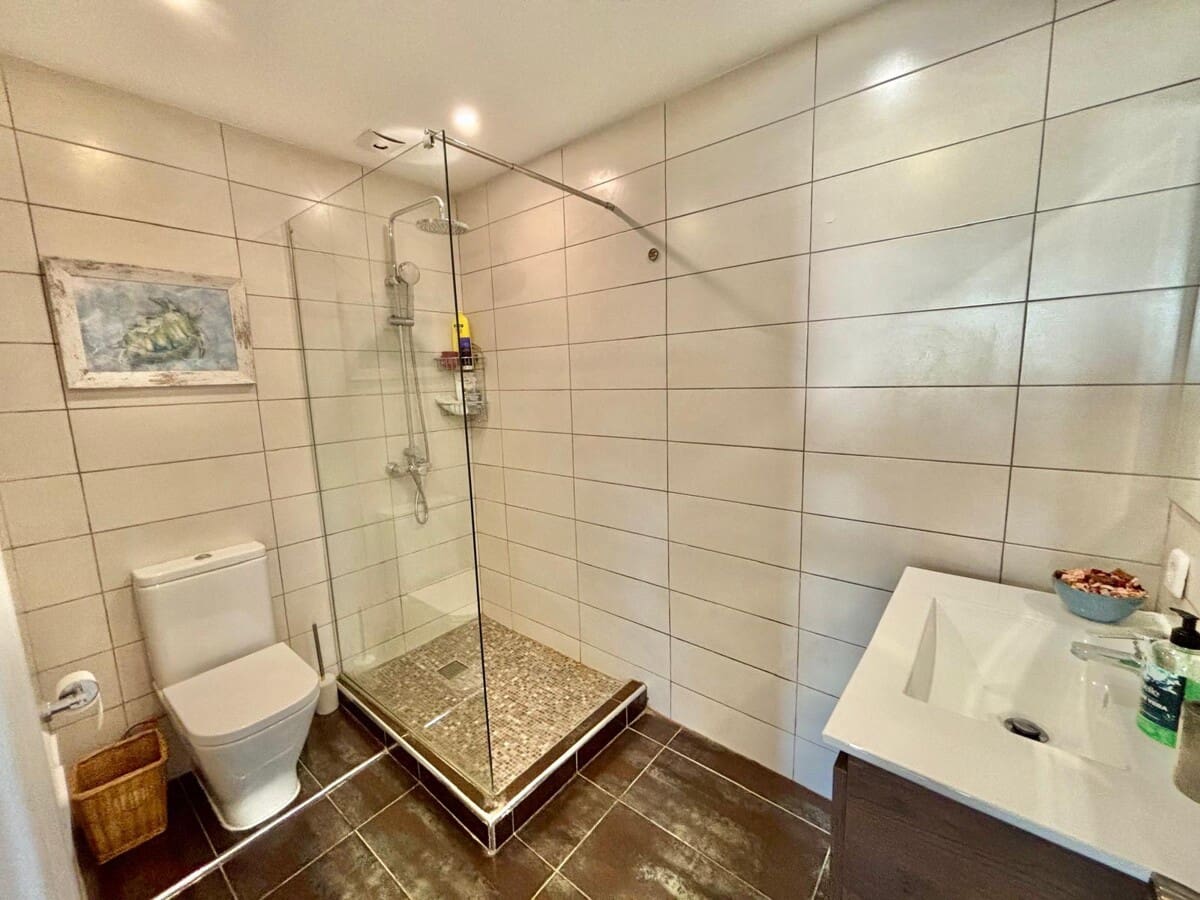 3 slaapkamer Flat te koop in Portals Nous - € 385.000 (Ref: 9400360)