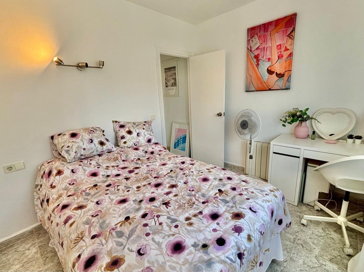 3 slaapkamer Flat te koop in Portals Nous - € 385.000 (Ref: 9400360)