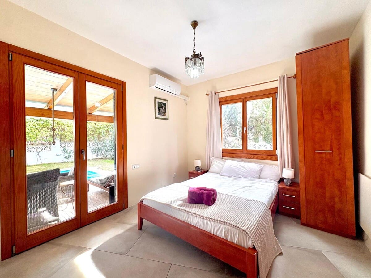 4 sovrum Villa att hyra i El Toro / Port Adriano - 4 500 € (Ref: 9645551)