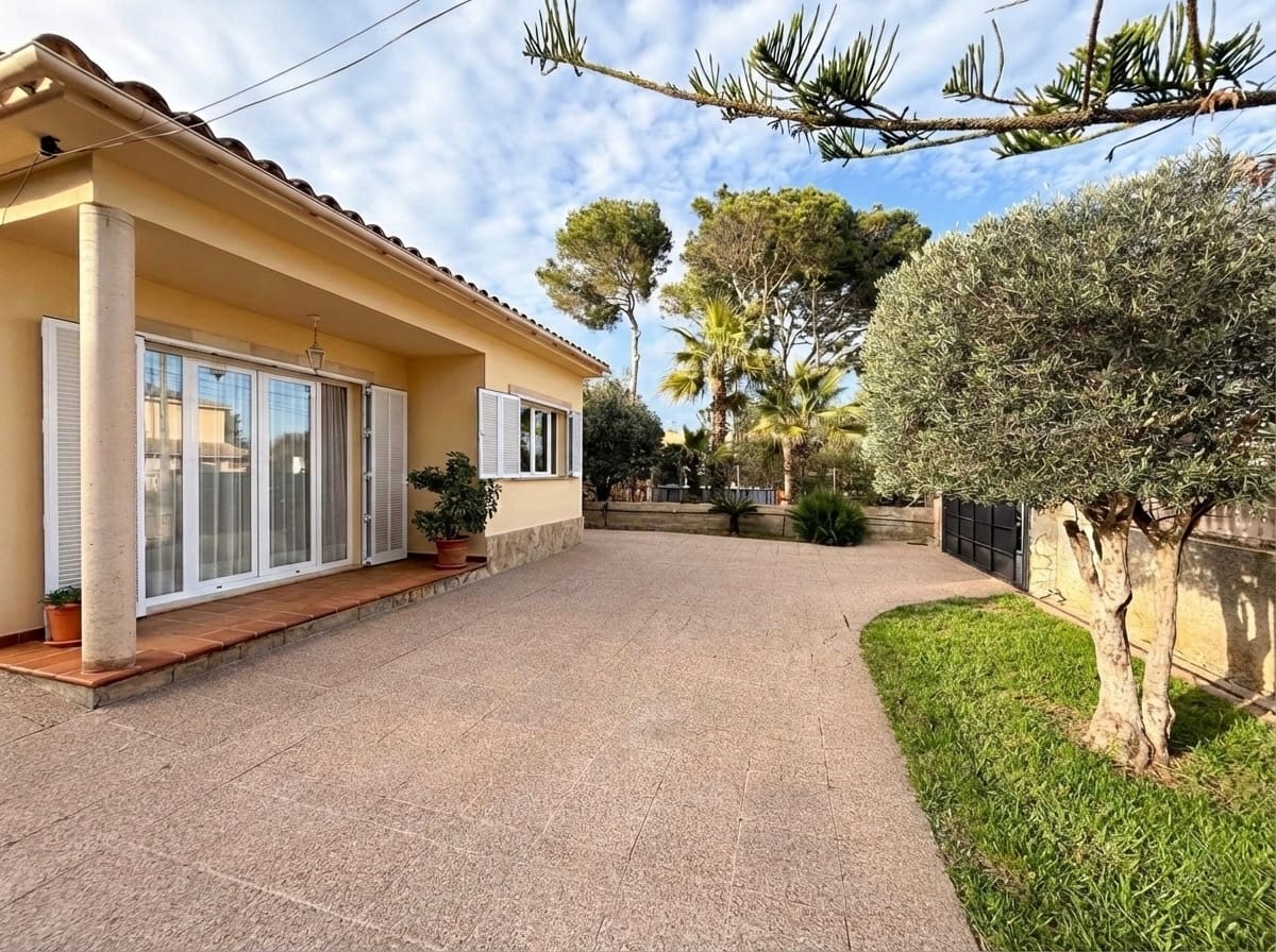 3 makuuhuone Huvila myytävänä paikassa El Toro / Port Adriano - 1 070 000 € (Ref: 9757812)