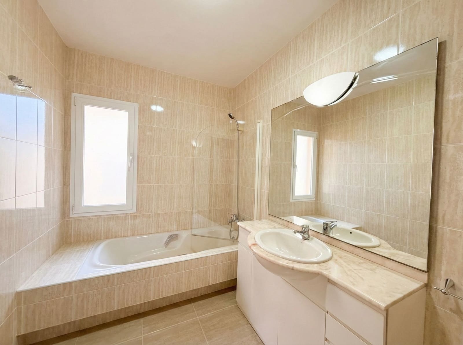 3 makuuhuone Huvila myytävänä paikassa El Toro / Port Adriano - 1 070 000 € (Ref: 9757812)