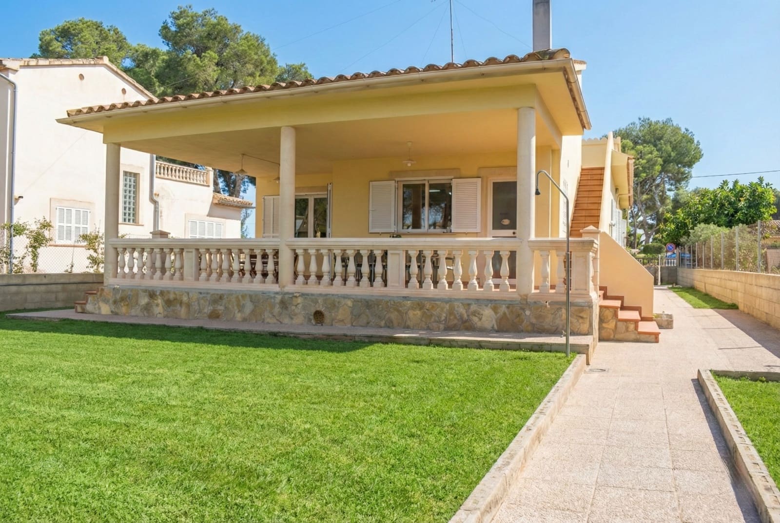 3 makuuhuone Huvila myytävänä paikassa El Toro / Port Adriano - 1 070 000 € (Ref: 9757812)