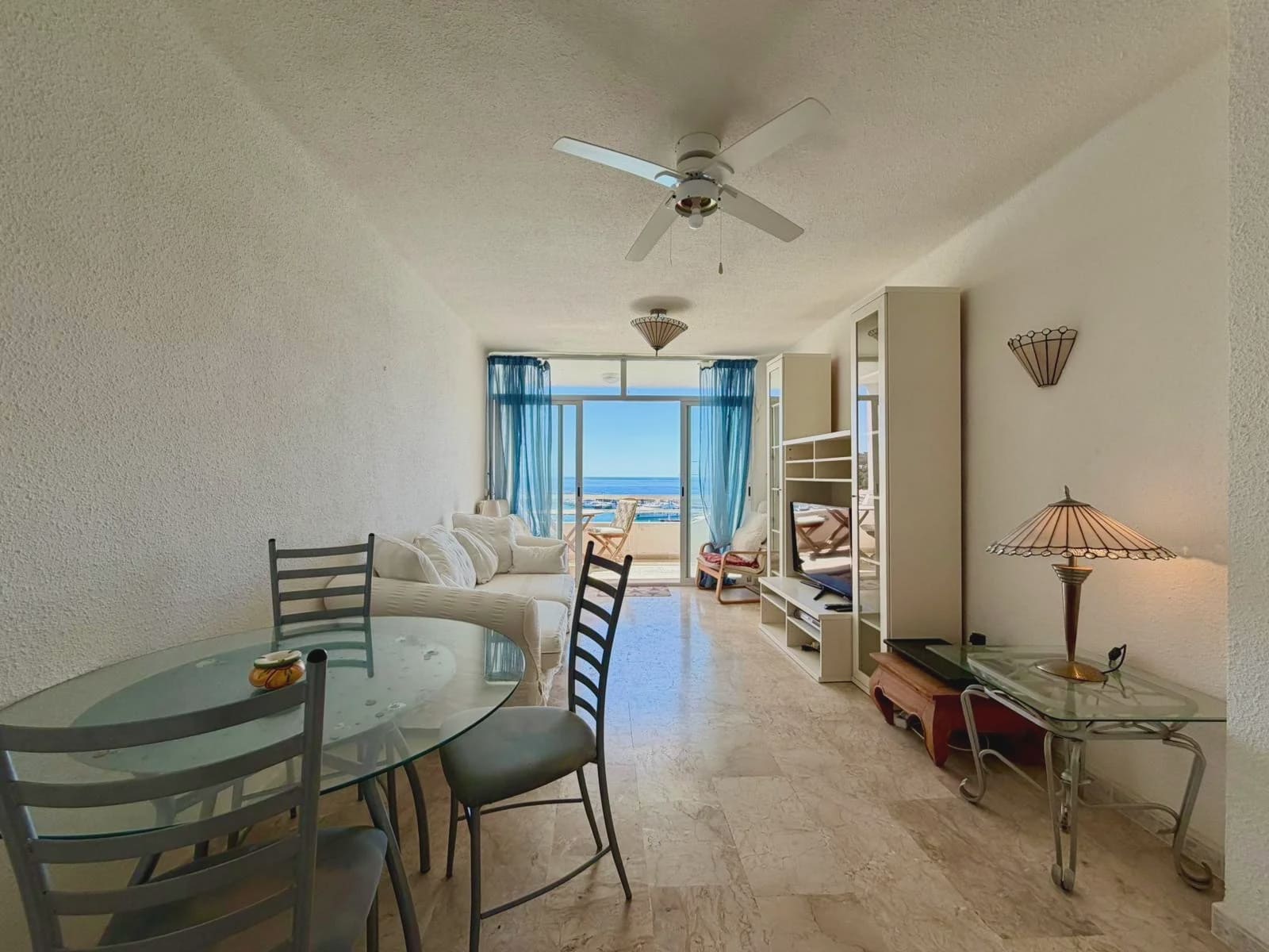 2 chambre Appartement à vendre à El Toro / Port Adriano - 395 000 € (Ref: 9782208)