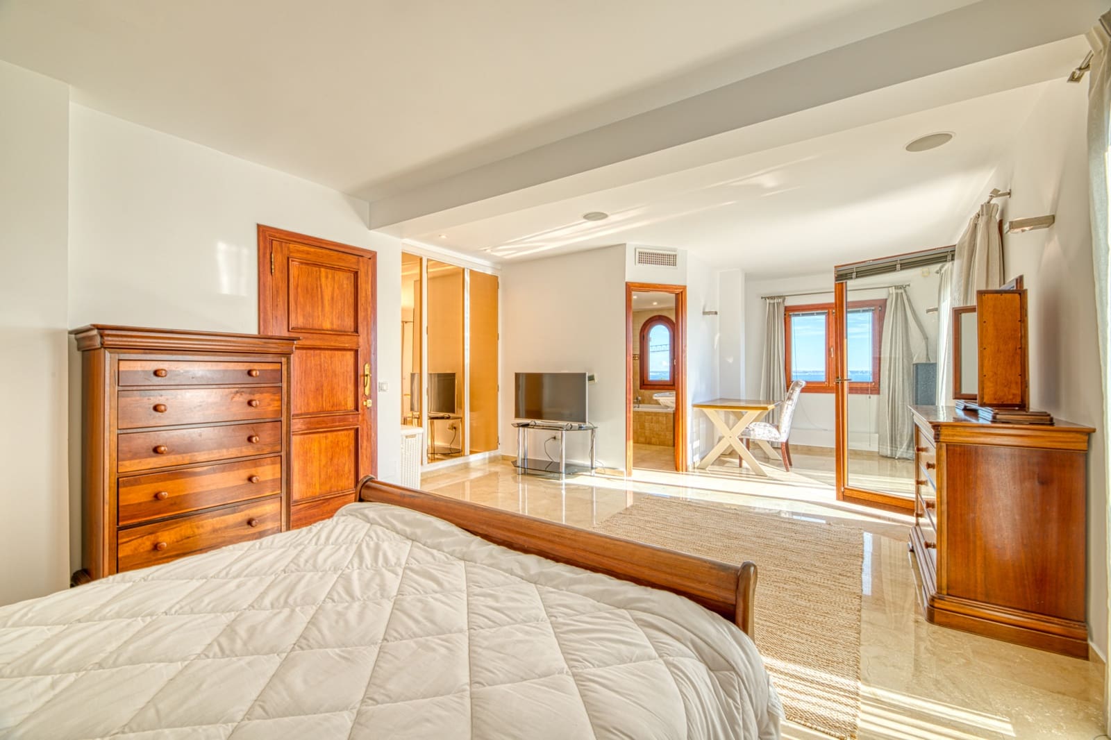 5 bedroom Villa for sale in Costa d'en Blanes with pool - € 2,600,000 (Ref: 9841553)