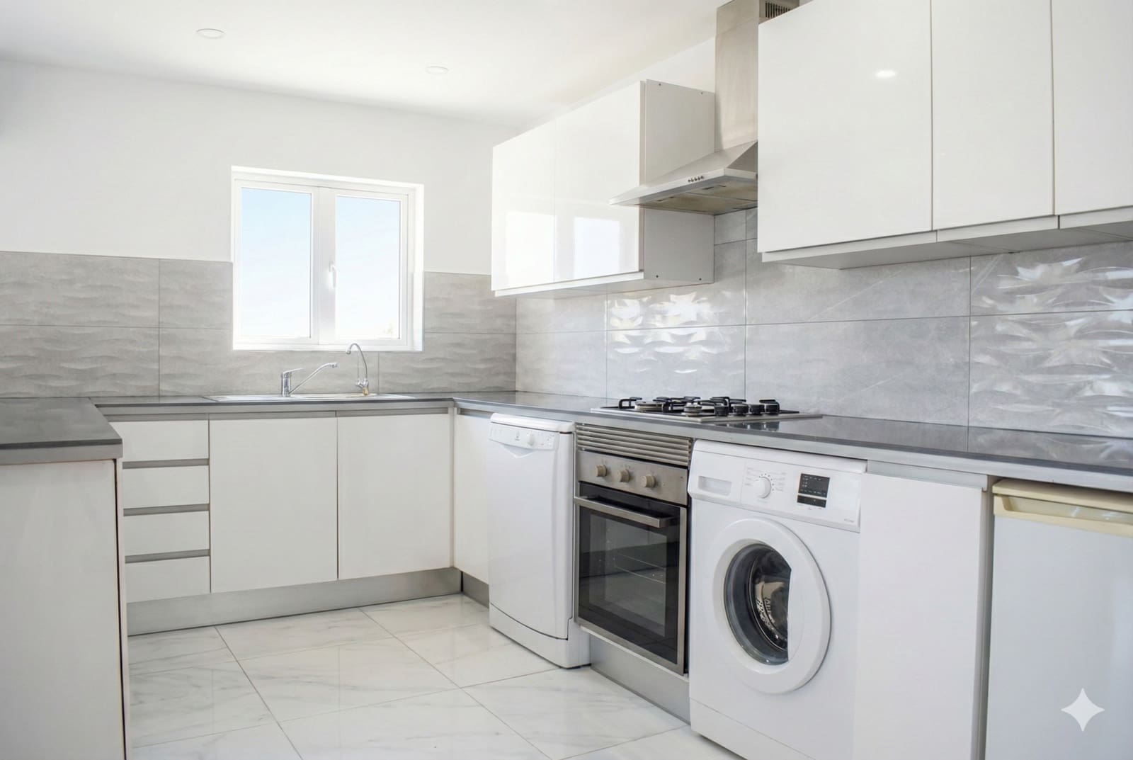 6 soverom Villa til salgs i Santa Ponsa med svømmebasseng garasje - € 2 195 000 (Ref: 9867292)