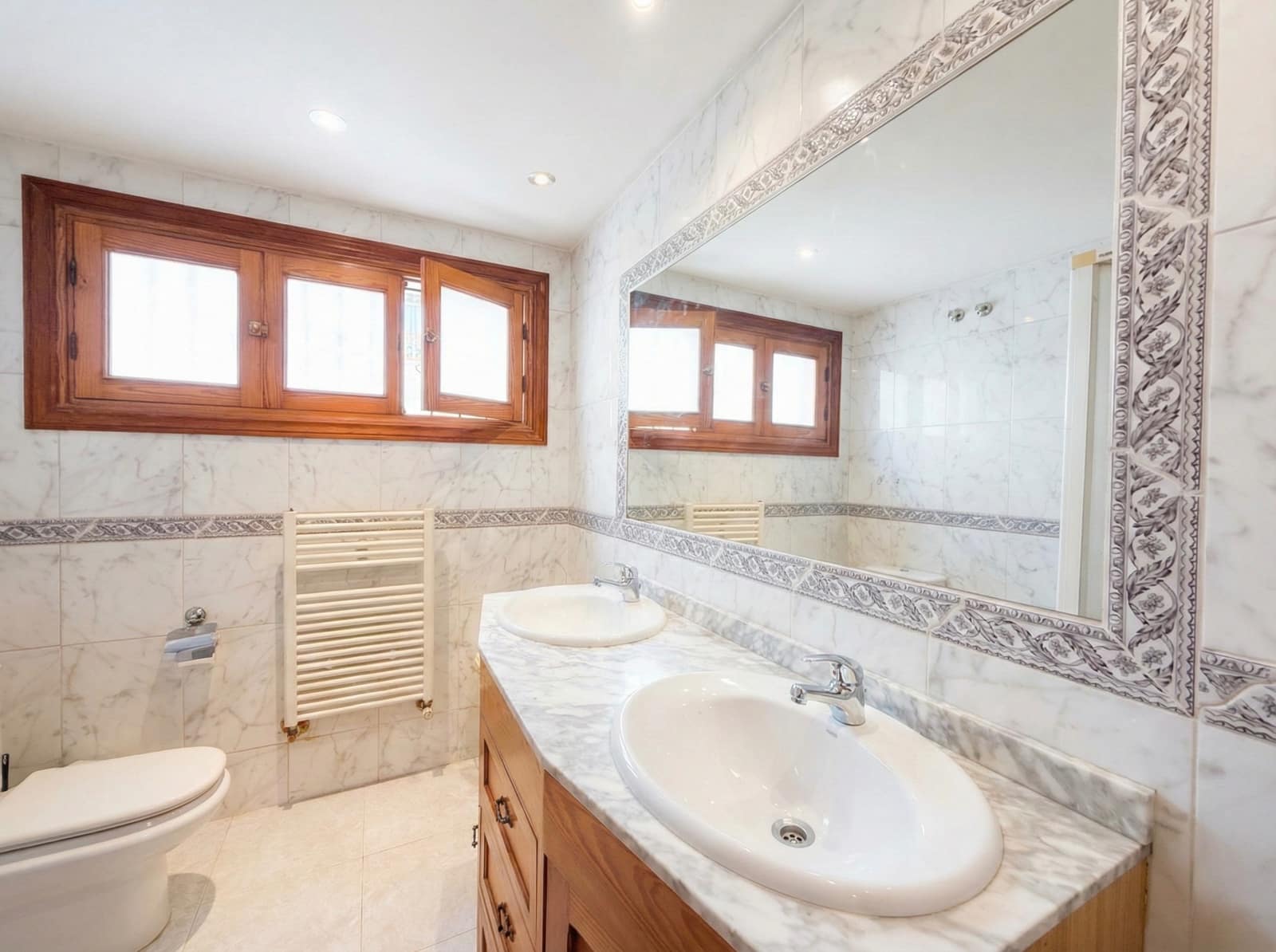 6 soverom Villa til salgs i Santa Ponsa med svømmebasseng garasje - € 2 195 000 (Ref: 9867292)