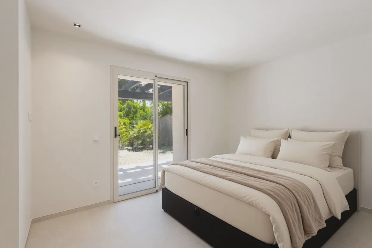 3 bedroom Villa for sale in Santa Ponsa with pool garage - € 2,300,000 (Ref: 9961064)