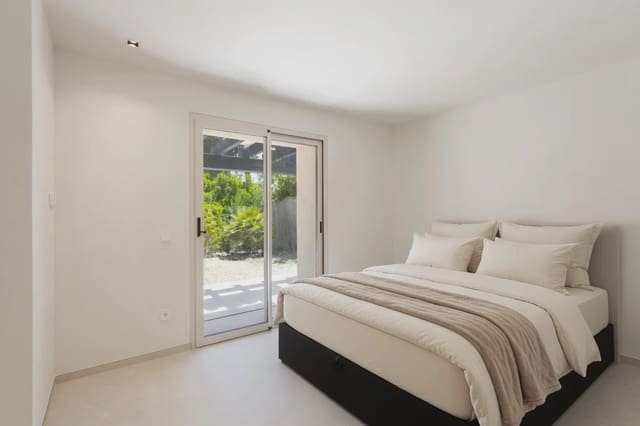 3 bedroom Villa for sale in Santa Ponsa, Calvià with pool garage - € 2,300,000 (Ref: 9961064)