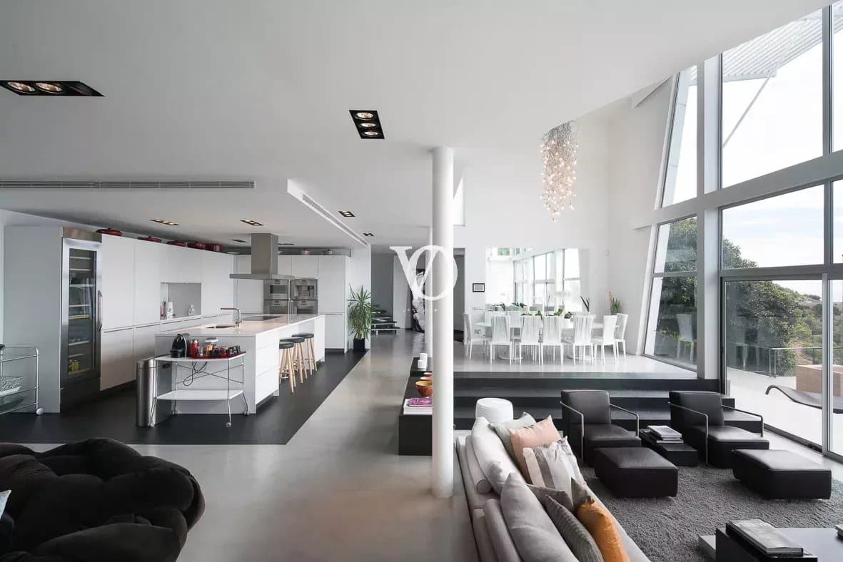 5 soveværelse Lejlighed til salg i Sitges med swimmingpool - € 3.490.000 (Ref: 9218729)