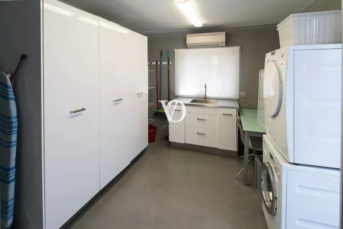 5 soveværelse Lejlighed til salg i Sitges med swimmingpool - € 3.490.000 (Ref: 9218729)