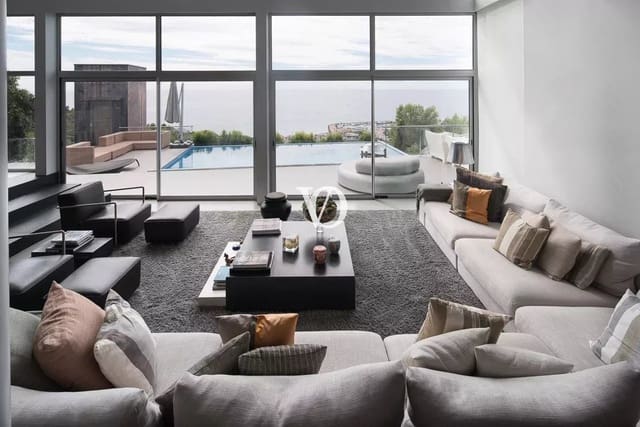 5 soveværelse Lejlighed til salg i Sitges med swimmingpool - € 3.490.000 (Ref: 9218729)
