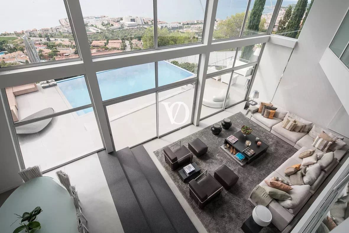 5 soveværelse Lejlighed til salg i Sitges med swimmingpool - € 3.490.000 (Ref: 9218729)