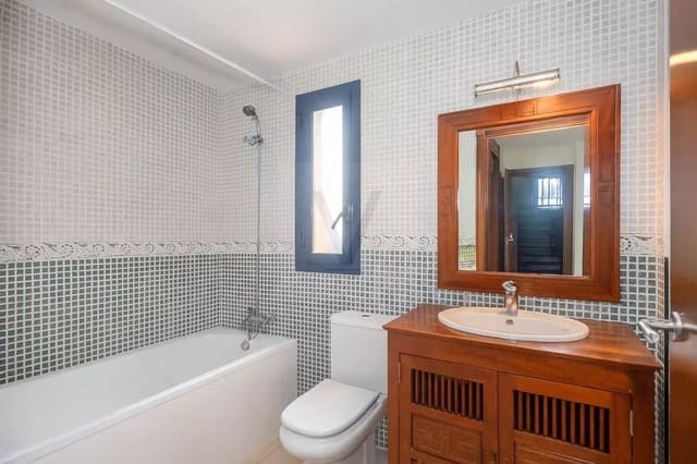 Apartamento de 4 habitaciones en S'Agaro, Castell-Platja d'Aro en venta - 585.000 € (Ref: 9262098)