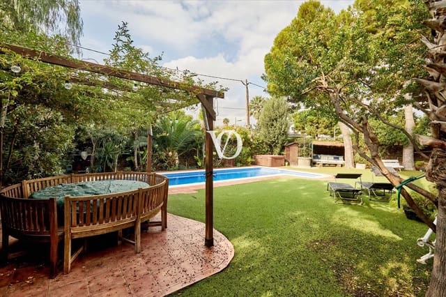 5 soveværelse Lejlighed til salg i Sitges - € 2.500.000 (Ref: 9300310)