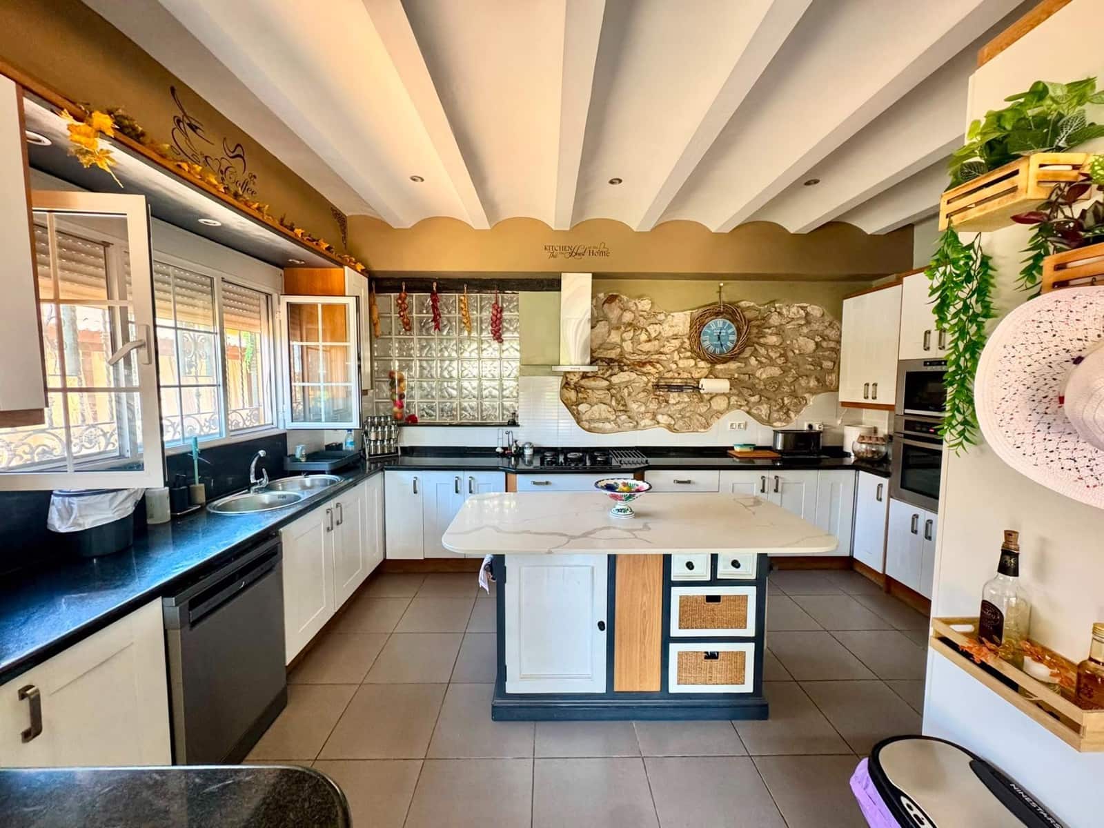 6 slaapkamer Finca/Landhuis te koop in La Hoya met zwembad garage - € 599.000 (Ref: 10004211)