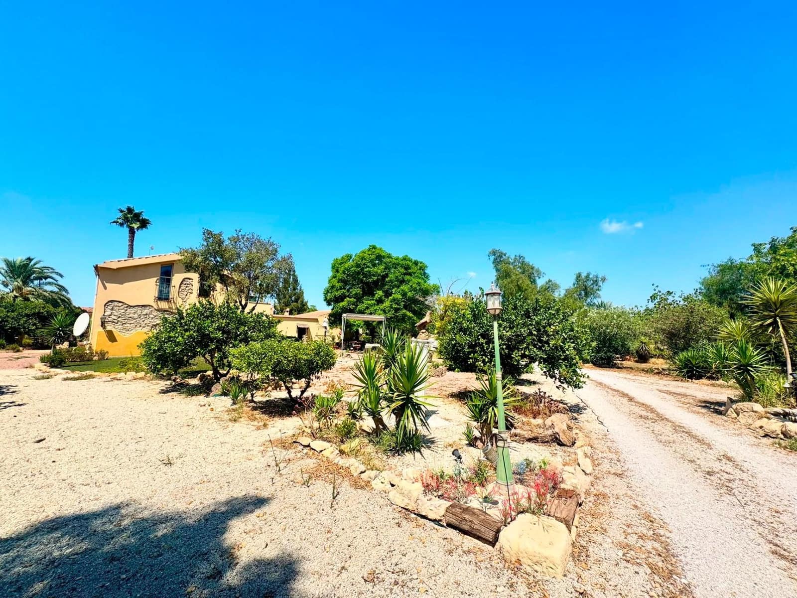 6 slaapkamer Finca/Landhuis te koop in La Hoya met zwembad garage - € 599.000 (Ref: 10004211)