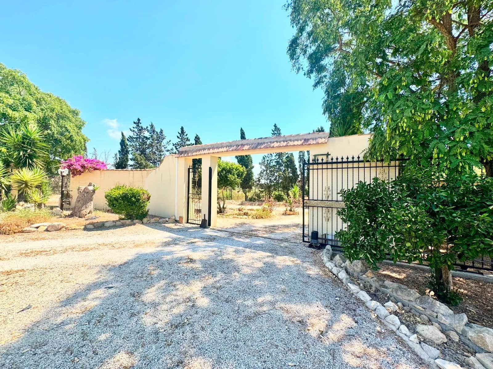 6 slaapkamer Finca/Landhuis te koop in La Hoya met zwembad garage - € 599.000 (Ref: 10004211)