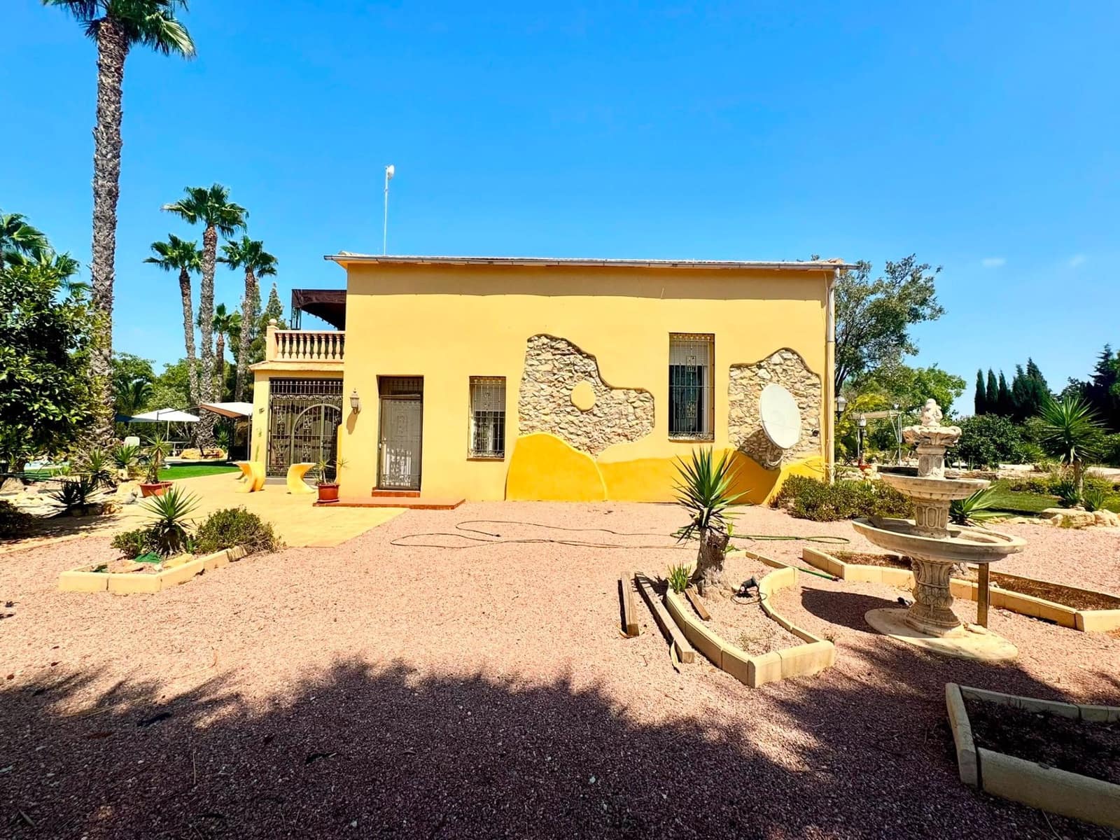 6 slaapkamer Finca/Landhuis te koop in La Hoya met zwembad garage - € 599.000 (Ref: 10004211)