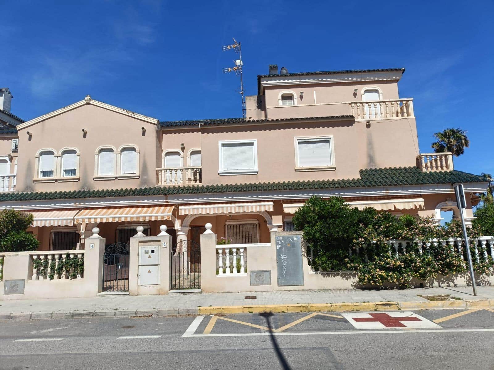 3 bedroom Terraced Villa for sale in Santa Pola - € 320,000 (Ref: 10011491)