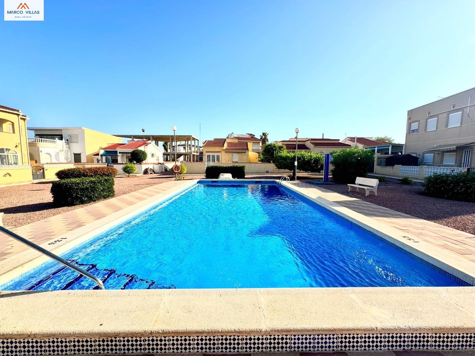3 slaapkamer Villa te koop in San Fulgencio met zwembad garage - € 250.000 (Ref: 10025651)