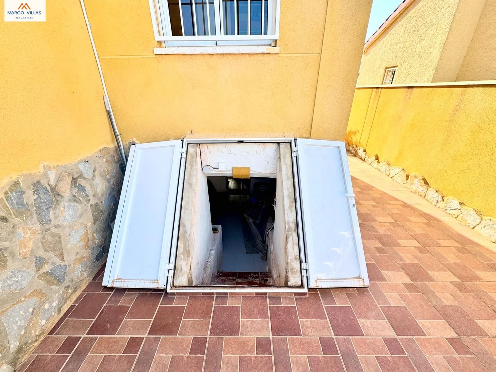 3 slaapkamer Villa te koop in San Fulgencio met zwembad garage - € 250.000 (Ref: 10025651)