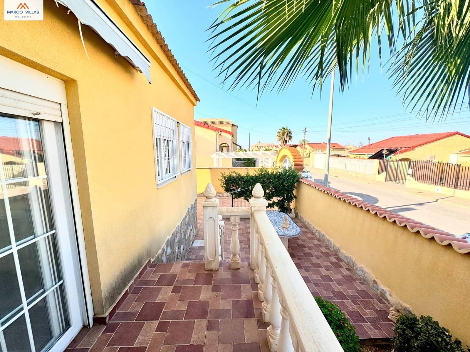 3 slaapkamer Villa te koop in San Fulgencio met zwembad garage - € 250.000 (Ref: 10025651)