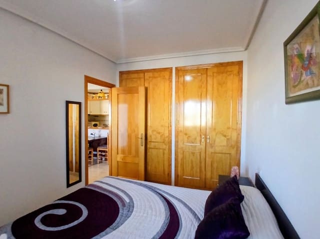 1 bedroom Apartment for sale in Torrevieja with pool garage - € 187,500 (Ref: 10027352)