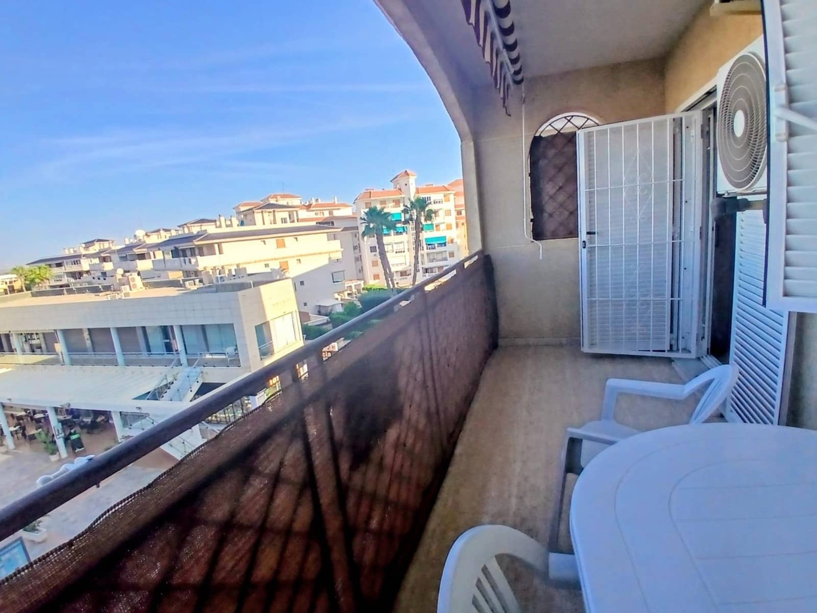 1 bedroom Apartment for sale in Torrevieja with pool garage - € 187,500 (Ref: 10027352)