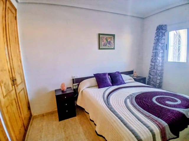 1 bedroom Apartment for sale in Torrevieja with pool garage - € 187,500 (Ref: 10027352)