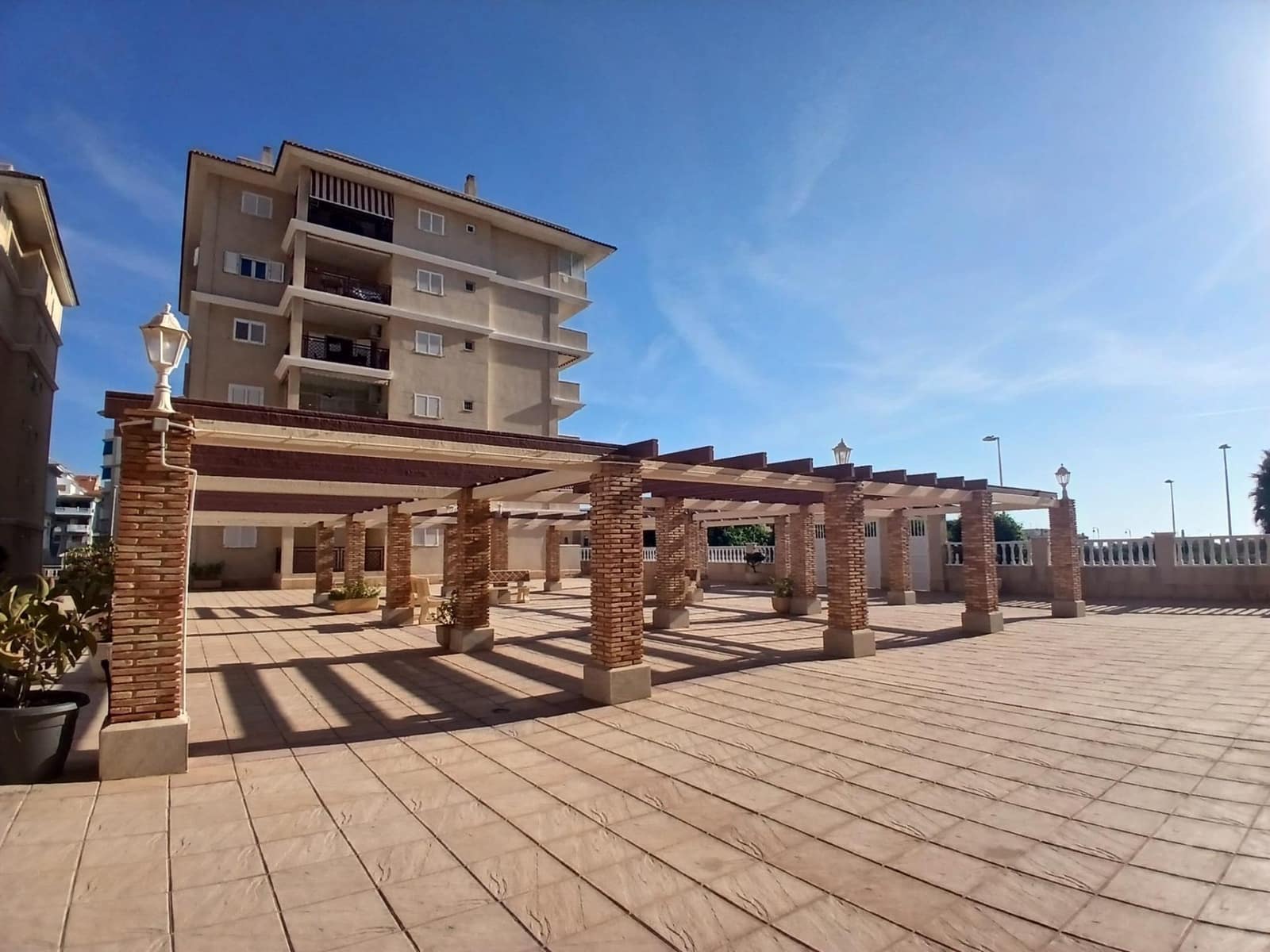 1 bedroom Apartment for sale in Torrevieja with pool garage - € 187,500 (Ref: 10027352)