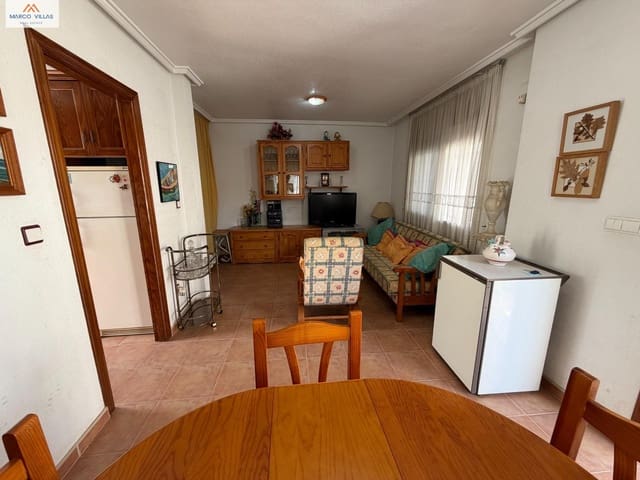 2 soveværelse Rækkehus til salg i Guardamar del Segura med swimmingpool - € 156.900 (Ref: 10032082)
