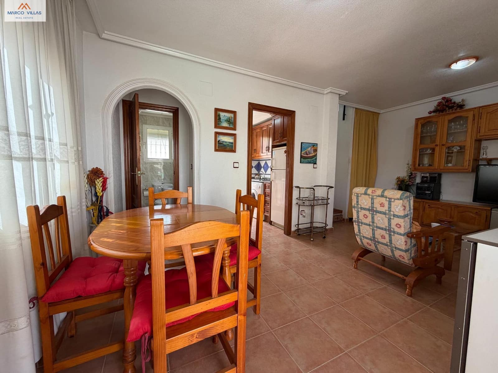 2 makuuhuone Rivitalo myytävänä paikassa Guardamar del Segura mukana uima-altaan - 156 900 € (Ref: 10032082)