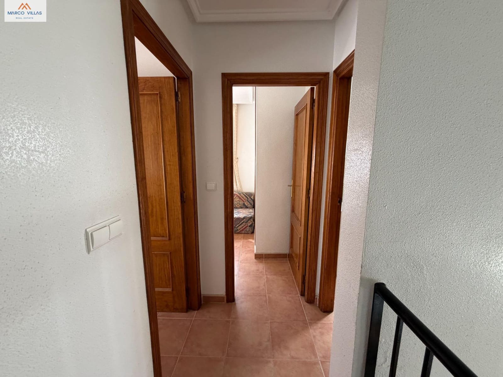 2 makuuhuone Rivitalo myytävänä paikassa Guardamar del Segura mukana uima-altaan - 156 900 € (Ref: 10032082)