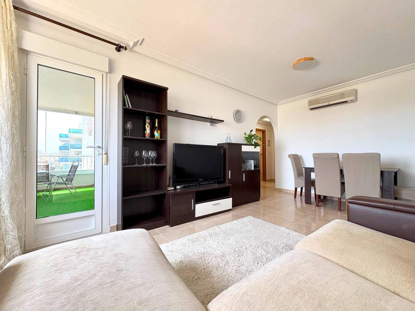 2 Zimmer Apartment zu verkaufen in Guardamar del Segura mit Pool - 184.900 € (Ref: 10043048)