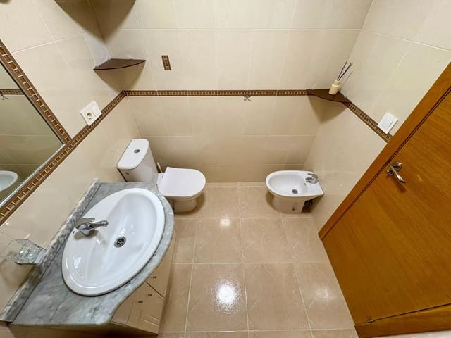 2 bedroom Apartment for sale in Guardamar del Segura with pool - € 184,900 (Ref: 10043048)