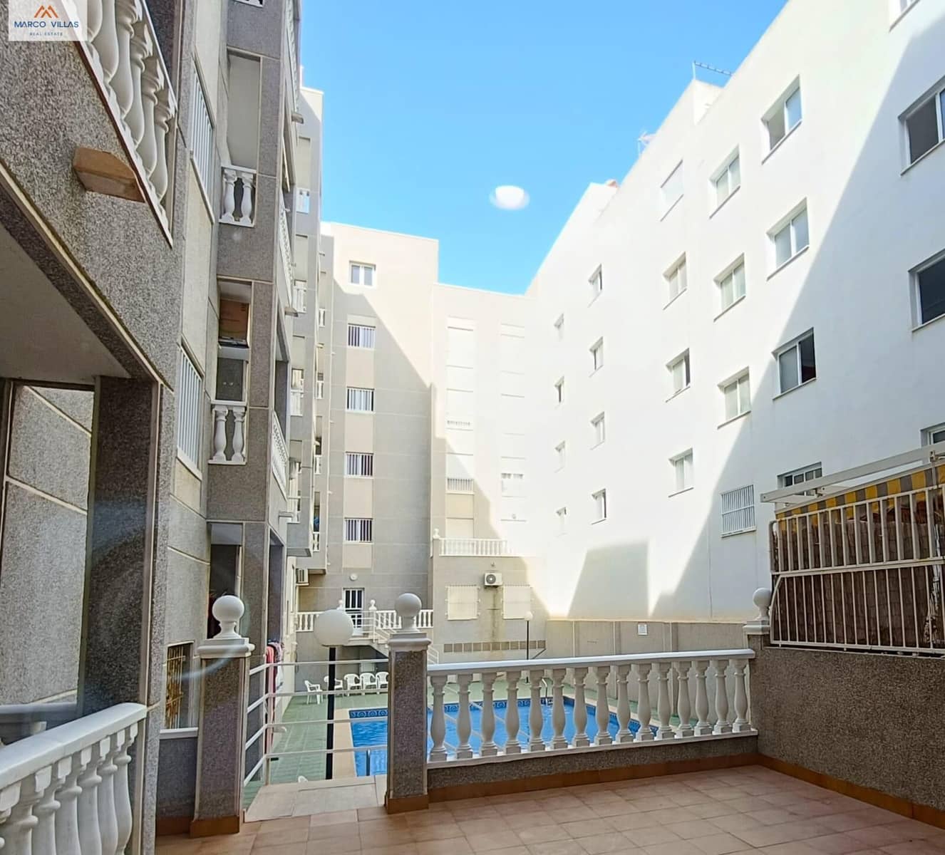 1 makuuhuone Huoneisto myytävänä paikassa Guardamar del Segura mukana uima-altaan - 156 900 € (Ref: 10062354)