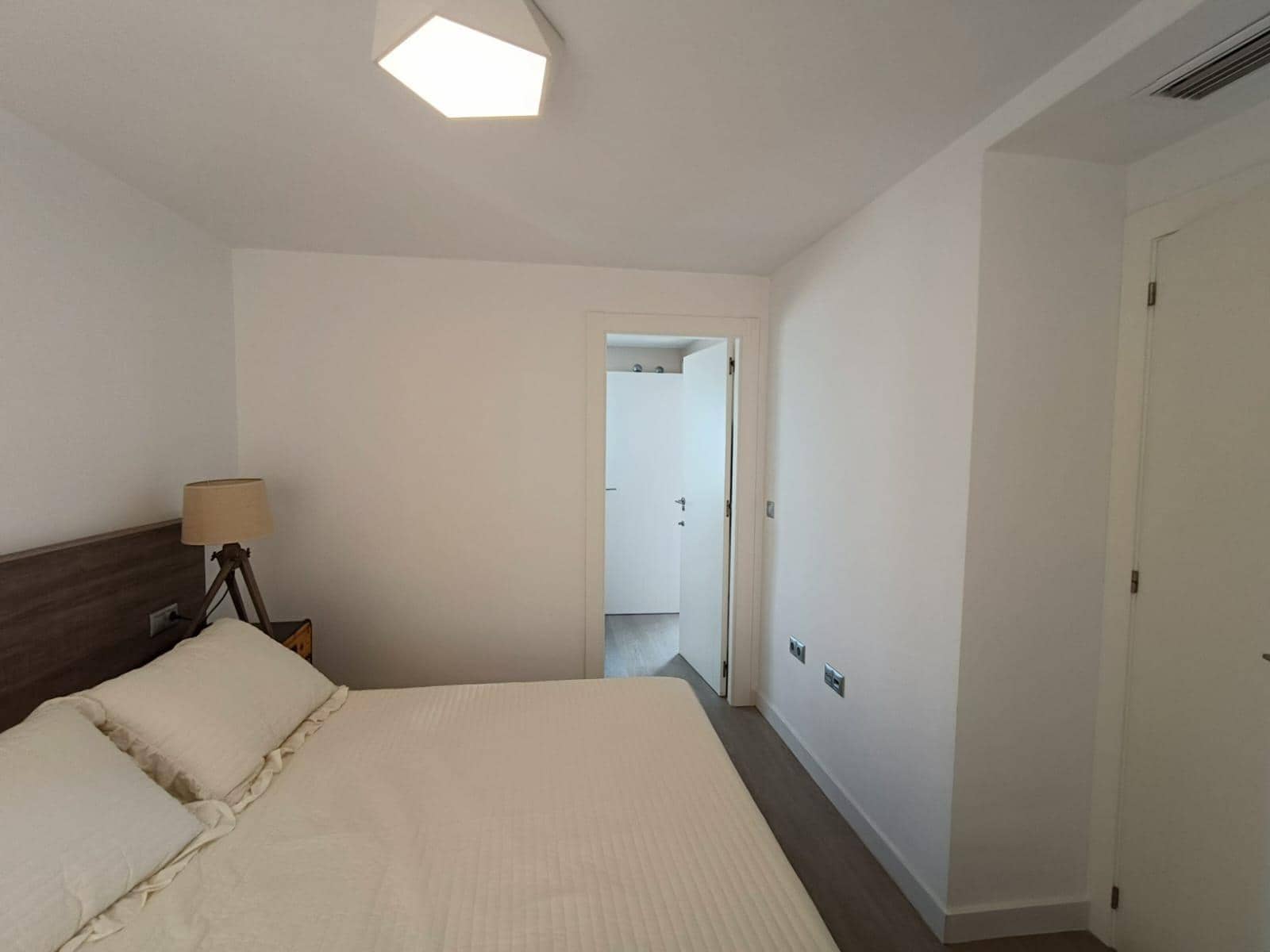 4 soveværelse Penthouse til salg i Guardamar del Segura med garage - € 598.900 (Ref: 10094715)