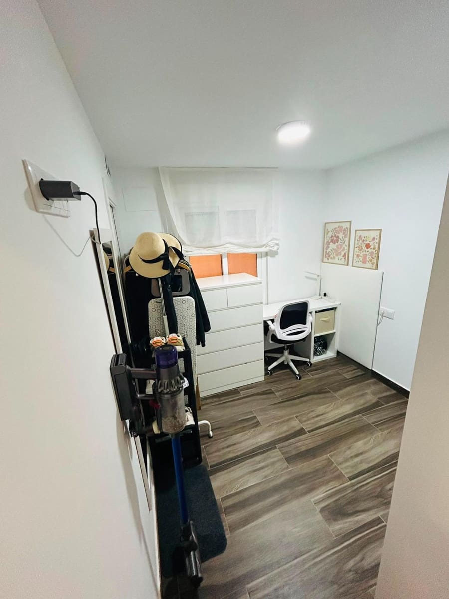 2 soveværelse Lejlighed til salg i Guardamar del Segura med garage - € 190.000 (Ref: 10094716)