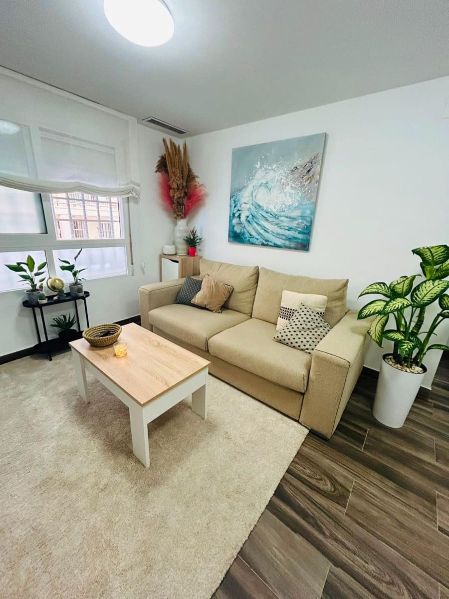 2 soveværelse Lejlighed til salg i Guardamar del Segura med garage - € 190.000 (Ref: 10094716)