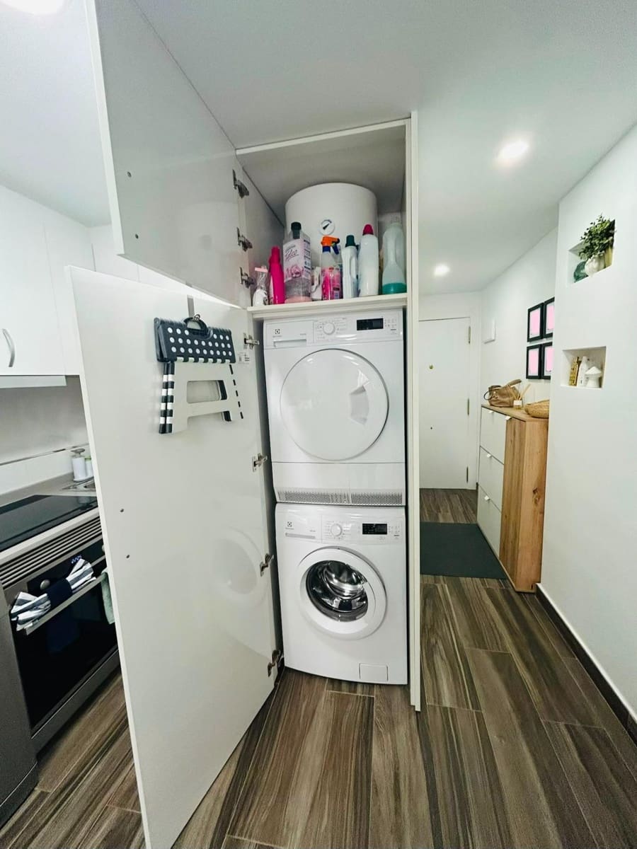 2 soveværelse Lejlighed til salg i Guardamar del Segura med garage - € 190.000 (Ref: 10094716)