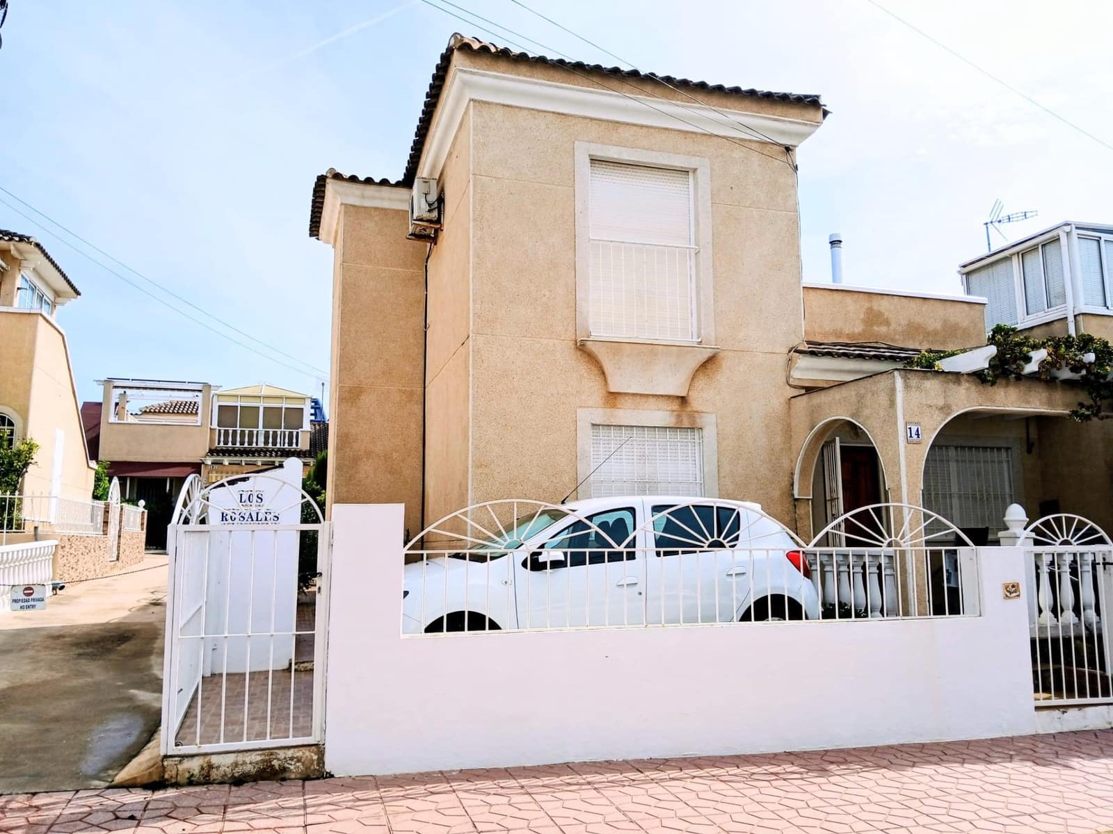 3 bedroom Terraced Villa for sale in Guardamar del Segura with pool - € 249,000 (Ref: 10115901)