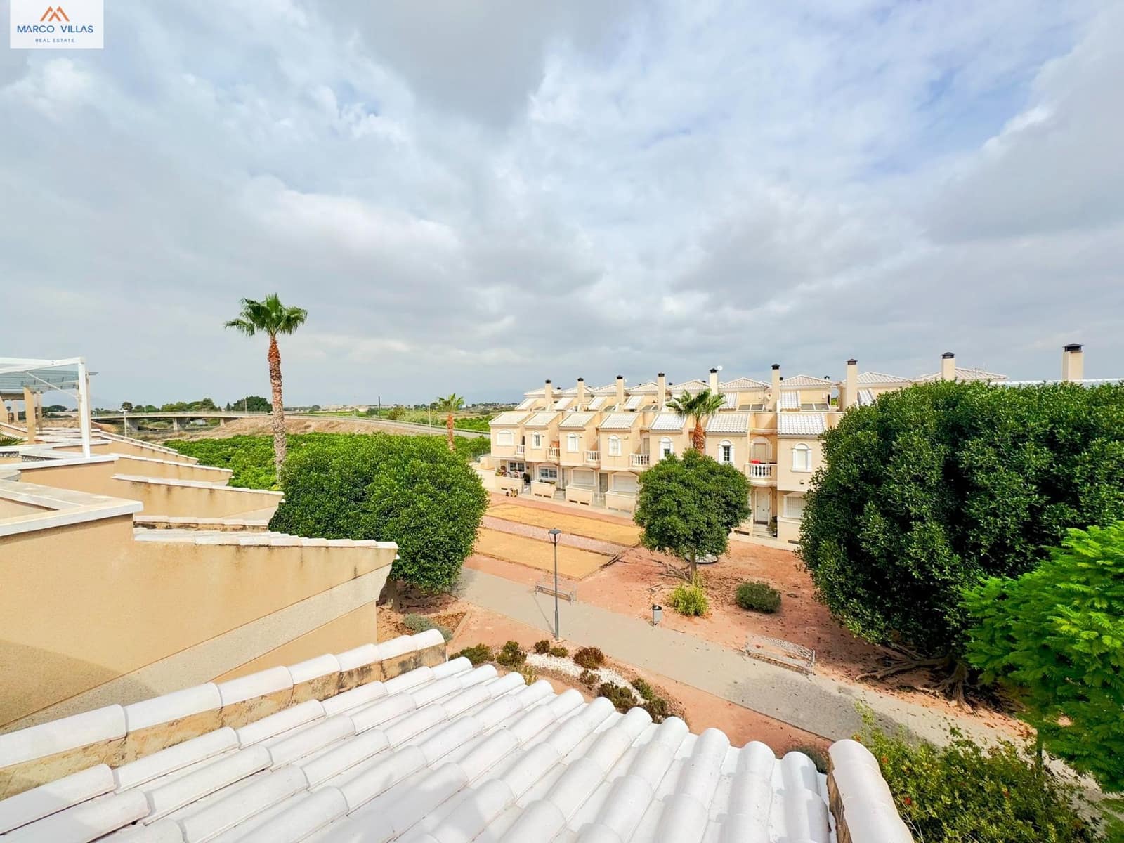 Adosado de 3 habitaciones en Heredades en venta con piscina garaje - 225.500 € (Ref: 10129528)