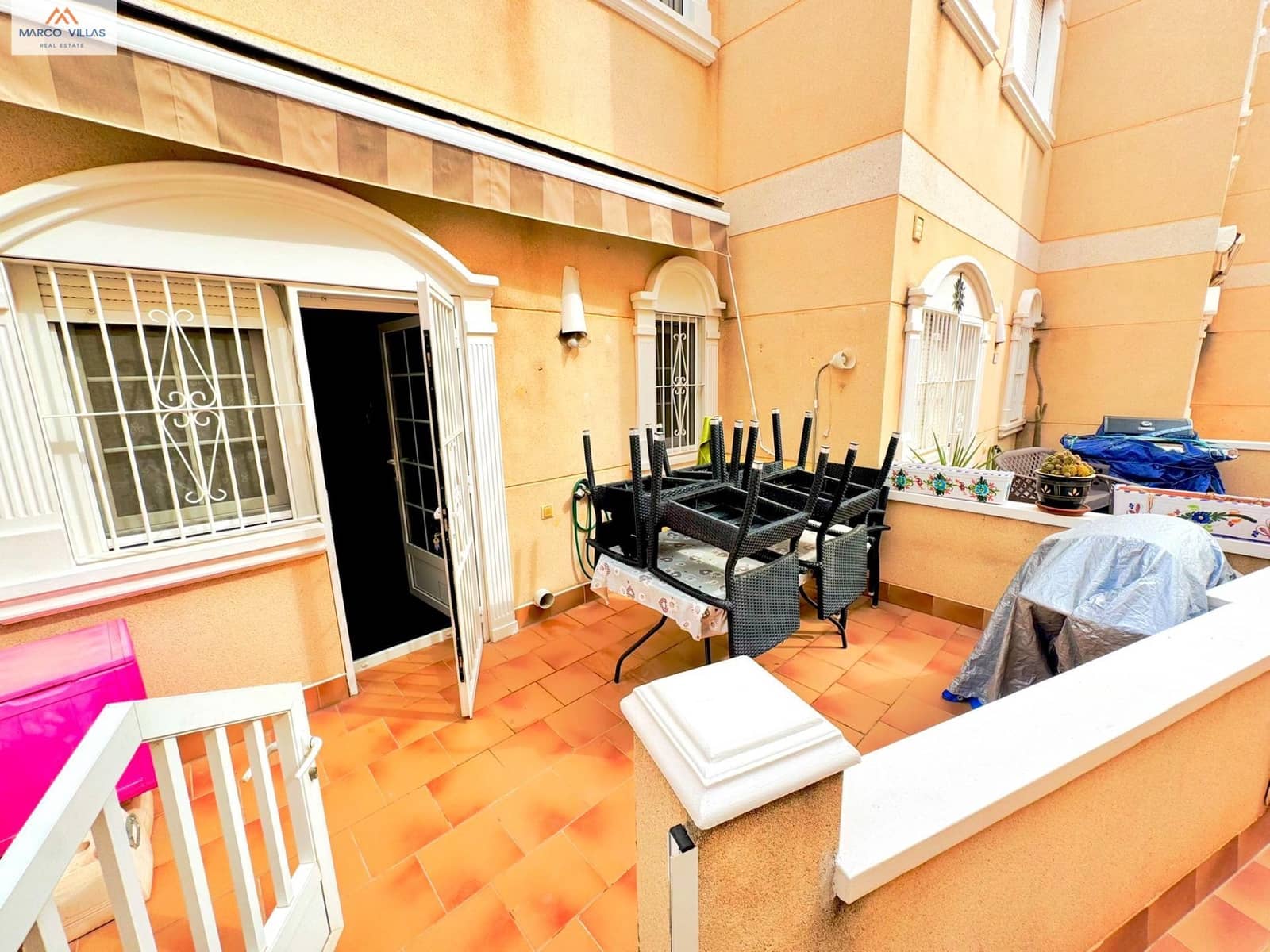 Adosado de 3 habitaciones en Heredades en venta con piscina garaje - 225.500 € (Ref: 10129528)