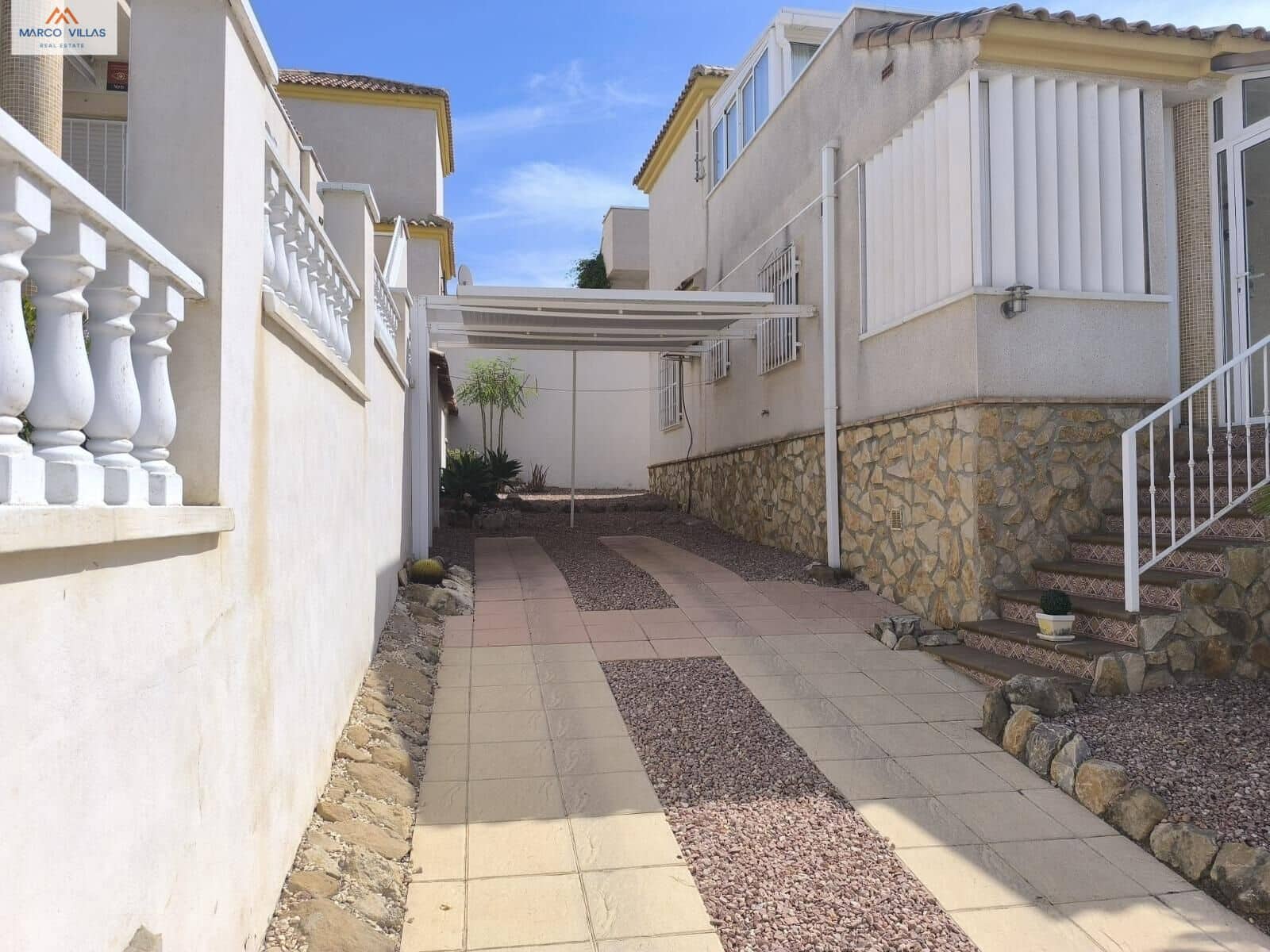 3 bedroom Villa for sale in San Fulgencio with pool - € 239,000 (Ref: 10147158)