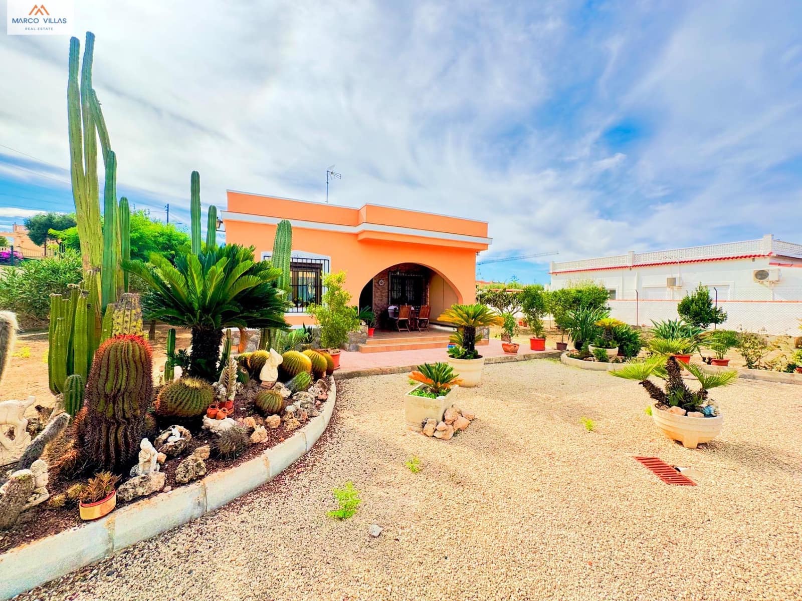 3 bedroom Finca/Country House for sale in San Fulgencio - € 385,000 (Ref: 10150376)