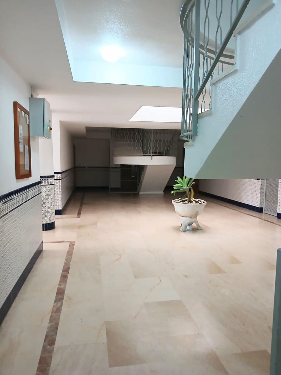2 chambre Appartement à vendre à Guardamar del Segura avec garage - 225 000 € (Ref: 10161533)
