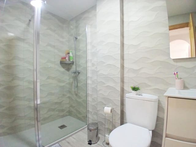 2 slaapkamer Flat te koop in Guardamar del Segura met garage - € 225.000 (Ref: 10161533)