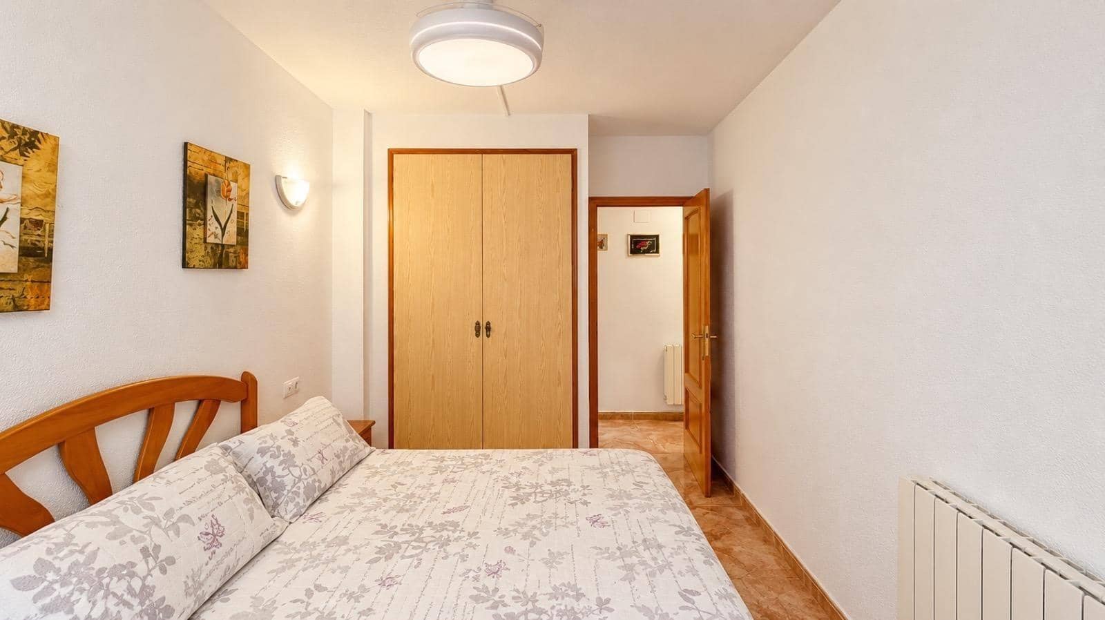 2 bedroom Flat for sale in Torrevieja with pool - € 140,000 (Ref: 10165071)