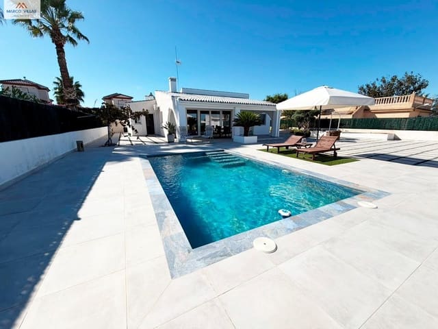 2 soveværelse Villa til salg i San Fulgencio med swimmingpool - € 380.000 (Ref: 10168472)